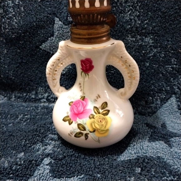 BOGO FREE Miniature Oil Lamp White Glass Floral Vintage - Picture 3 of 6